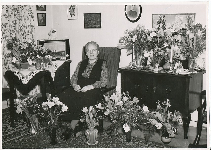 Lina (Sissa)
   Olsson 1890-1981